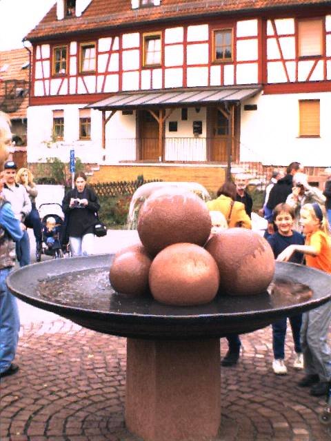 Dorfplatzeinweihung -vergrößern Dorfplatzeinweihung - vergrößern